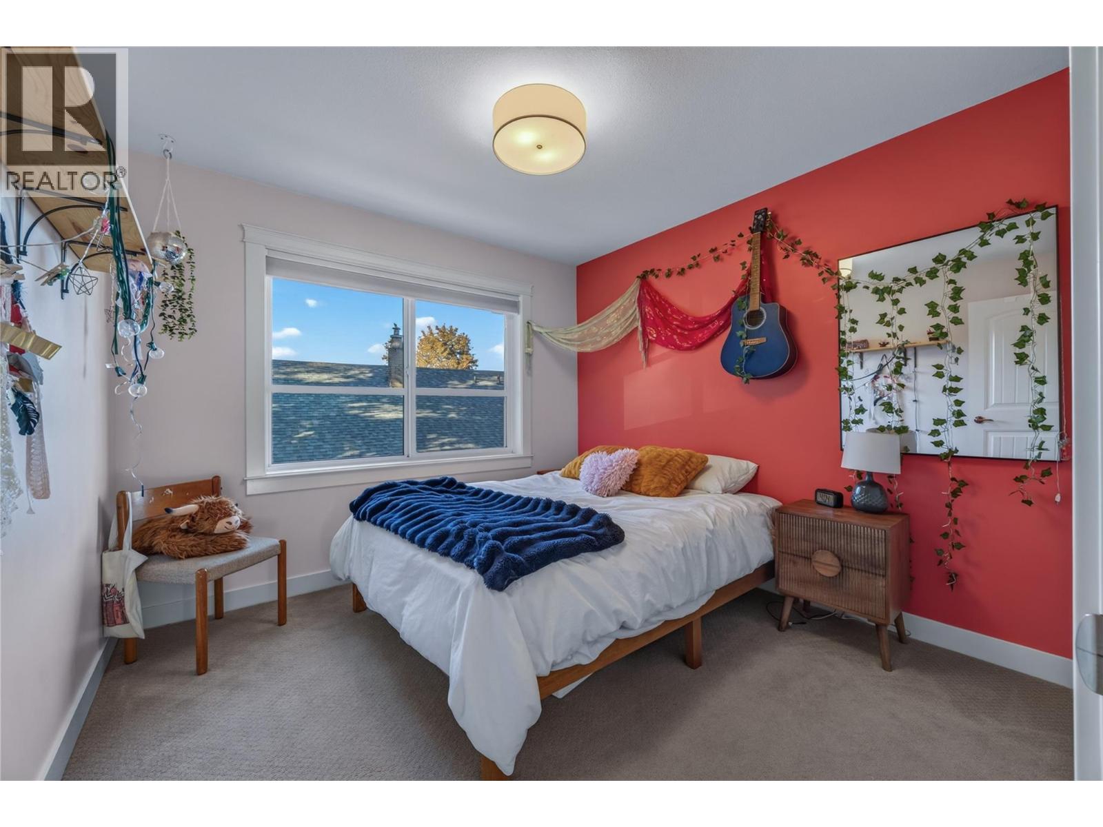 644 VICTORIA Drive Unit# 101