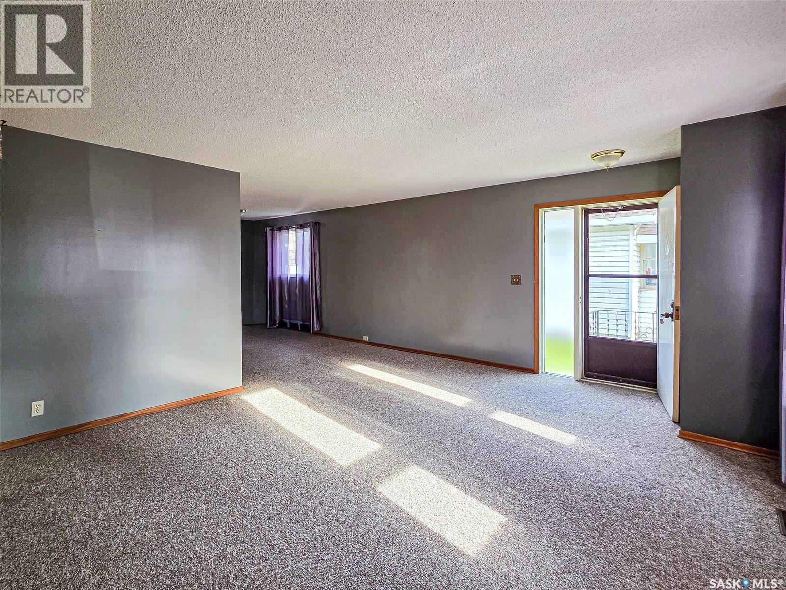 142 5th Avenue W, Melville, Saskatchewan  S0A 2P0 - Photo 13 - SK051772
