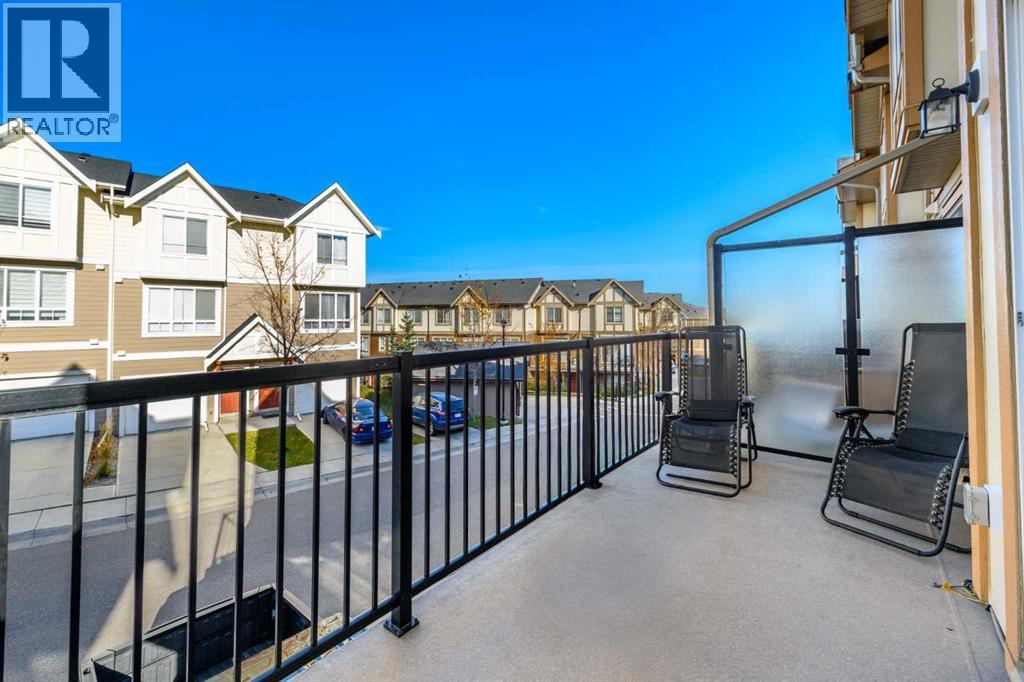 932 Sherwood Boulevard NW, Calgary, Alberta  T3R 1M9 - Photo 9 - A2352806