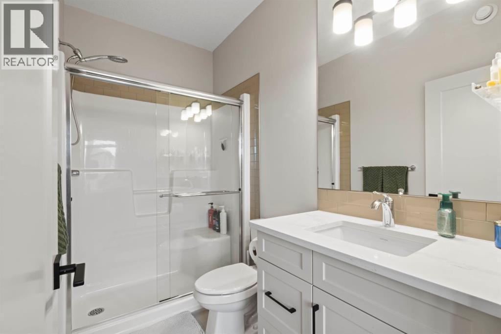 52 Royal Elm Green NW
