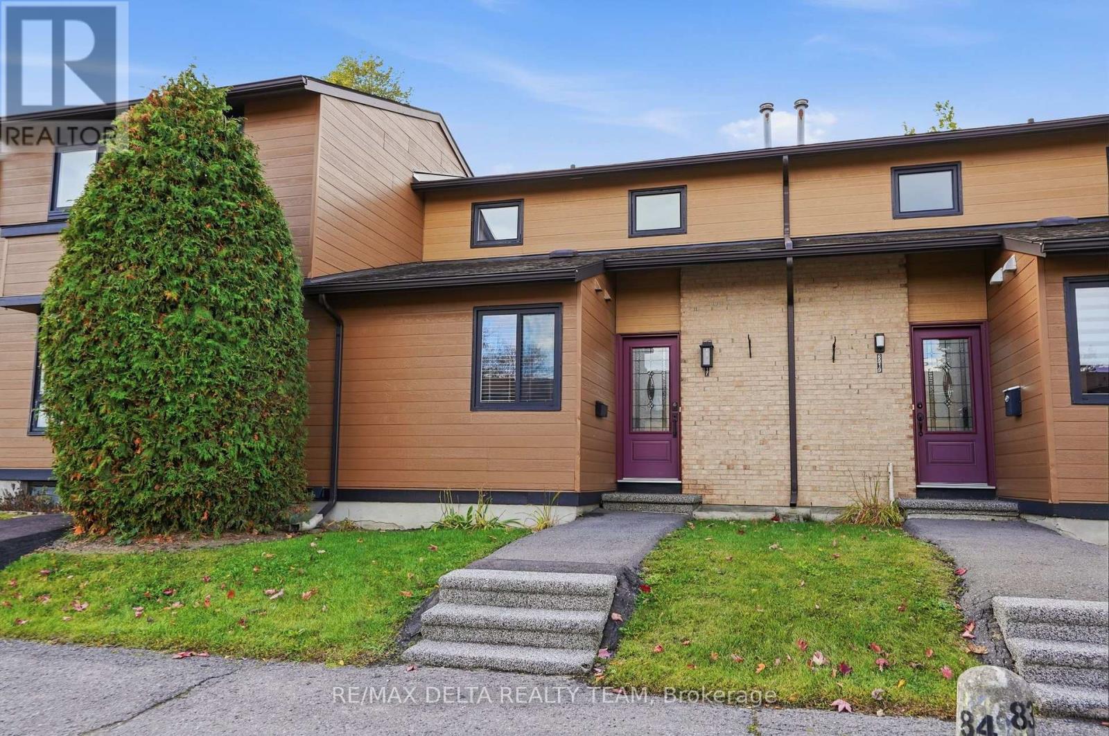 6917 Bilberry Drive, Ottawa, Ontario  K1C 2C1 - Photo 2 - X14108946