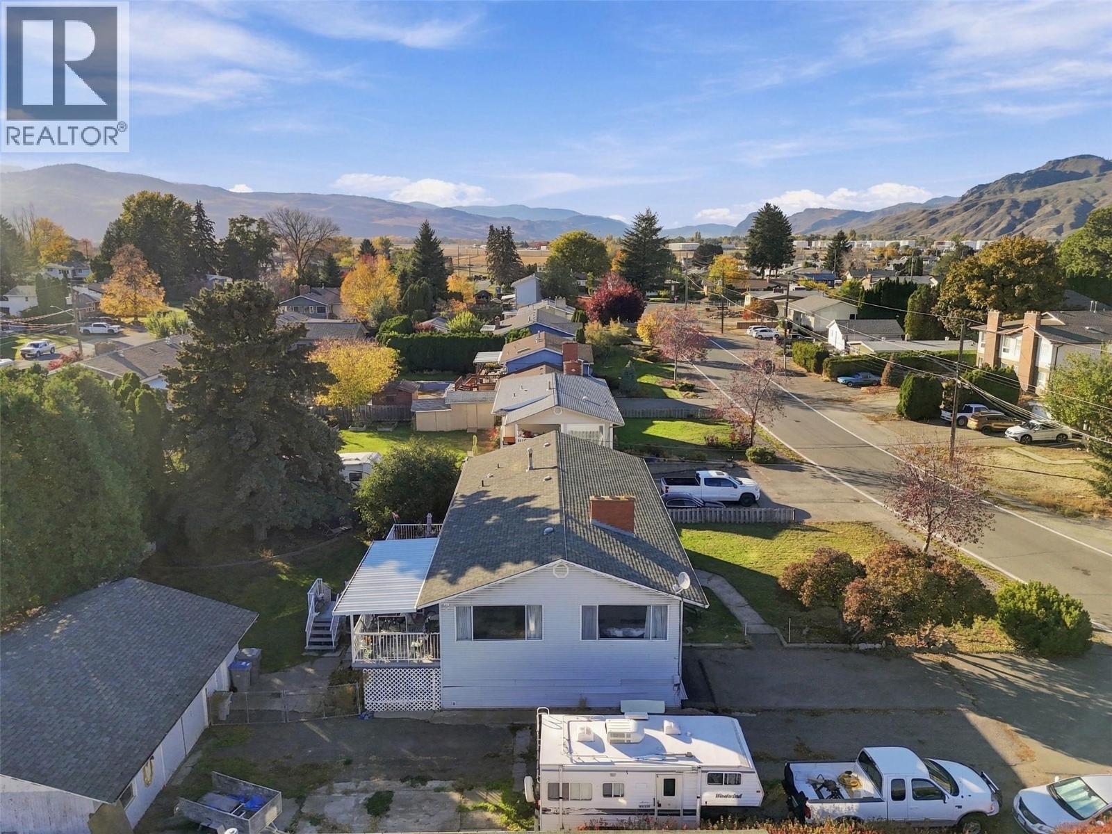 2499 Fleetwood Avenue