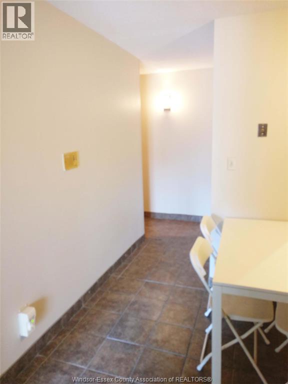 1700 University Unit# 103, Windsor, Ontario  N9B 1C4 - Photo 5 - 26026059