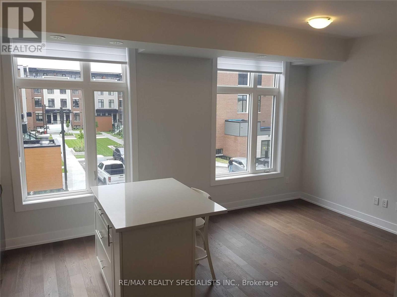 205 - 9560 Islington Avenue, Vaughan, Ontario  L4L 1A7 - Photo 4 - N14108936