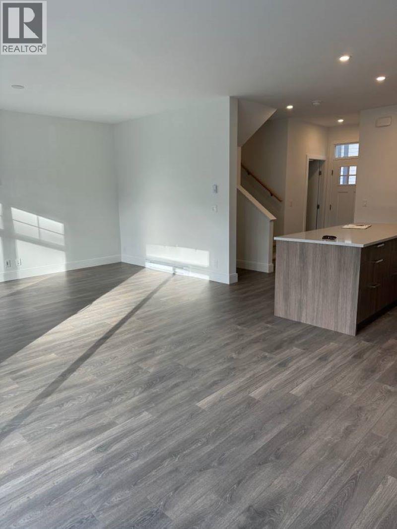 1310 Mitchell Avenue, Coquitlam, British Columbia  V3B 2W7 - Photo 3 - R3177889
