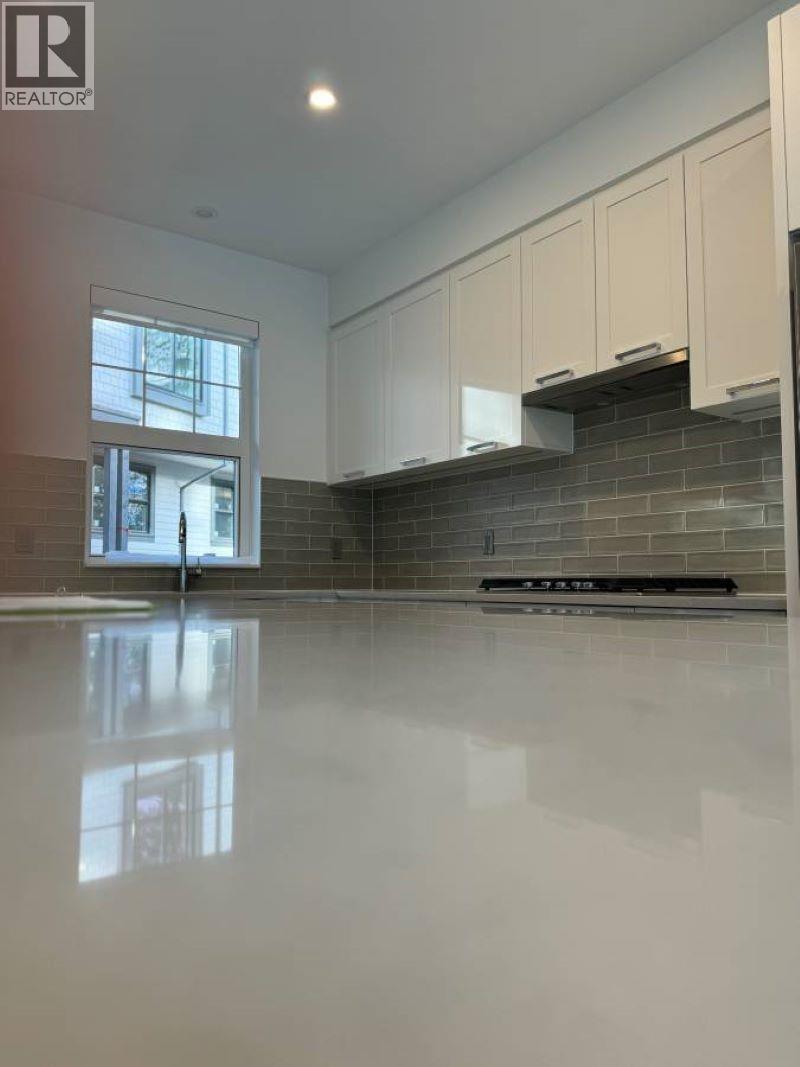 1310 Mitchell Avenue, Coquitlam, British Columbia  V3B 2W7 - Photo 5 - R3177889