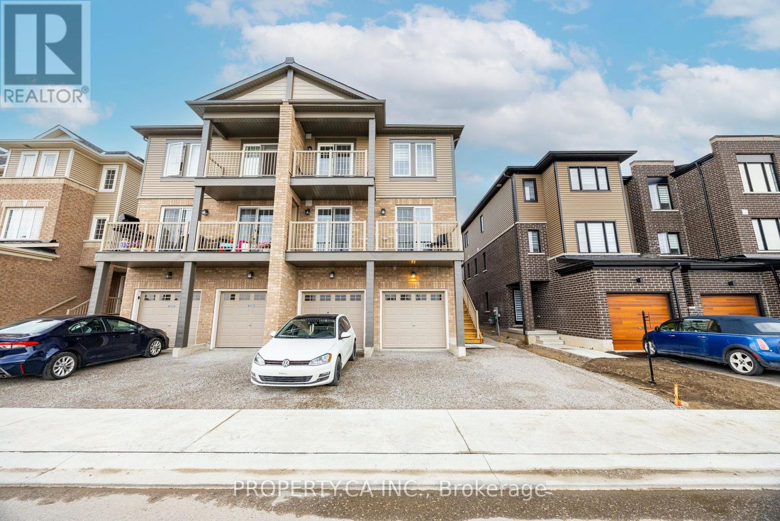 5 - 11 TOBIAS LANE, Barrie, Ontario