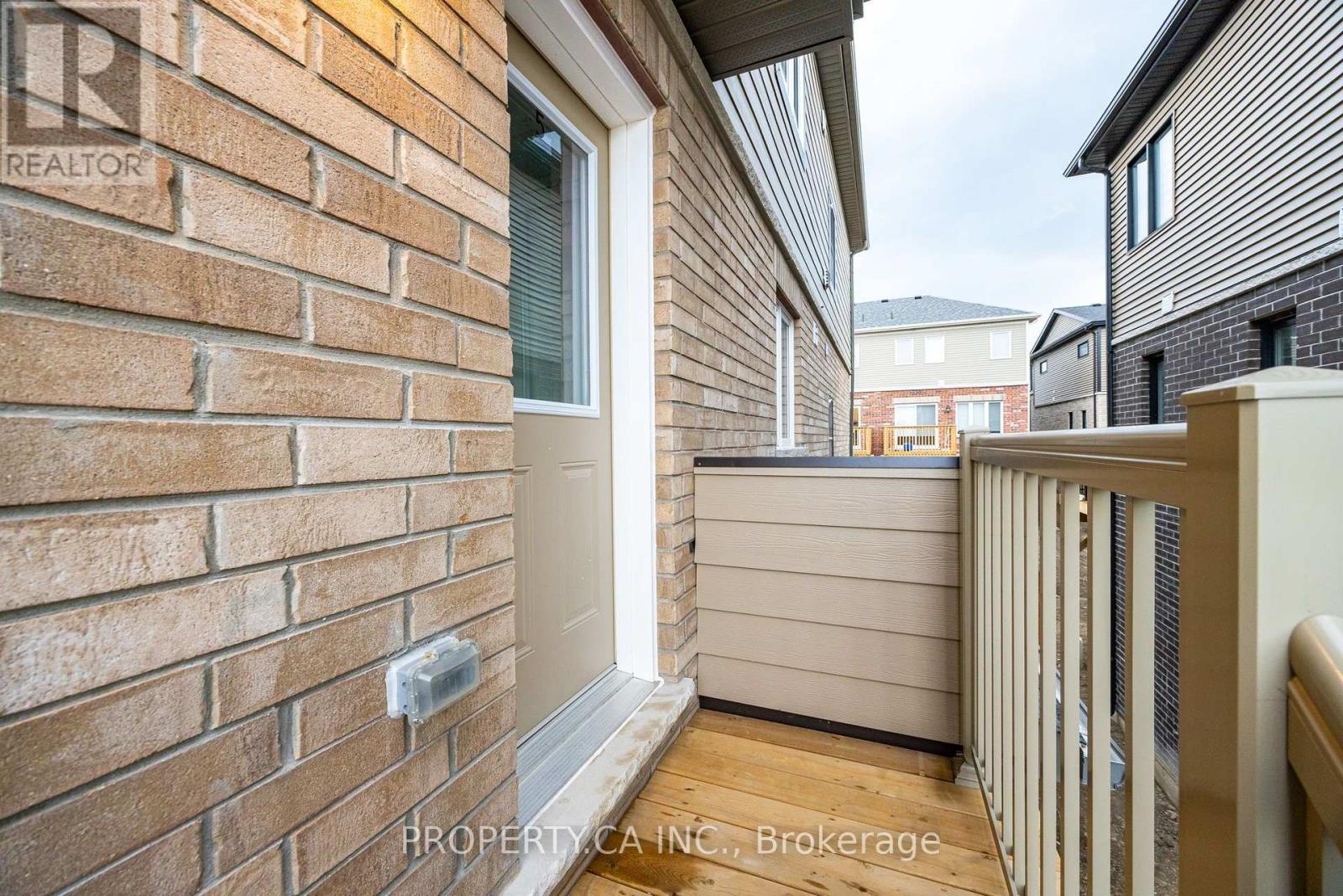 5 - 11 Tobias Lane, Barrie, Ontario  L9J 0T6 - Photo 4 - S14108988