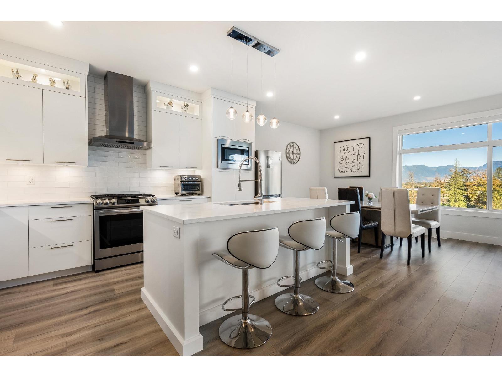 16 50778 LEDGESTONE PLACE|Eastern Hillsides