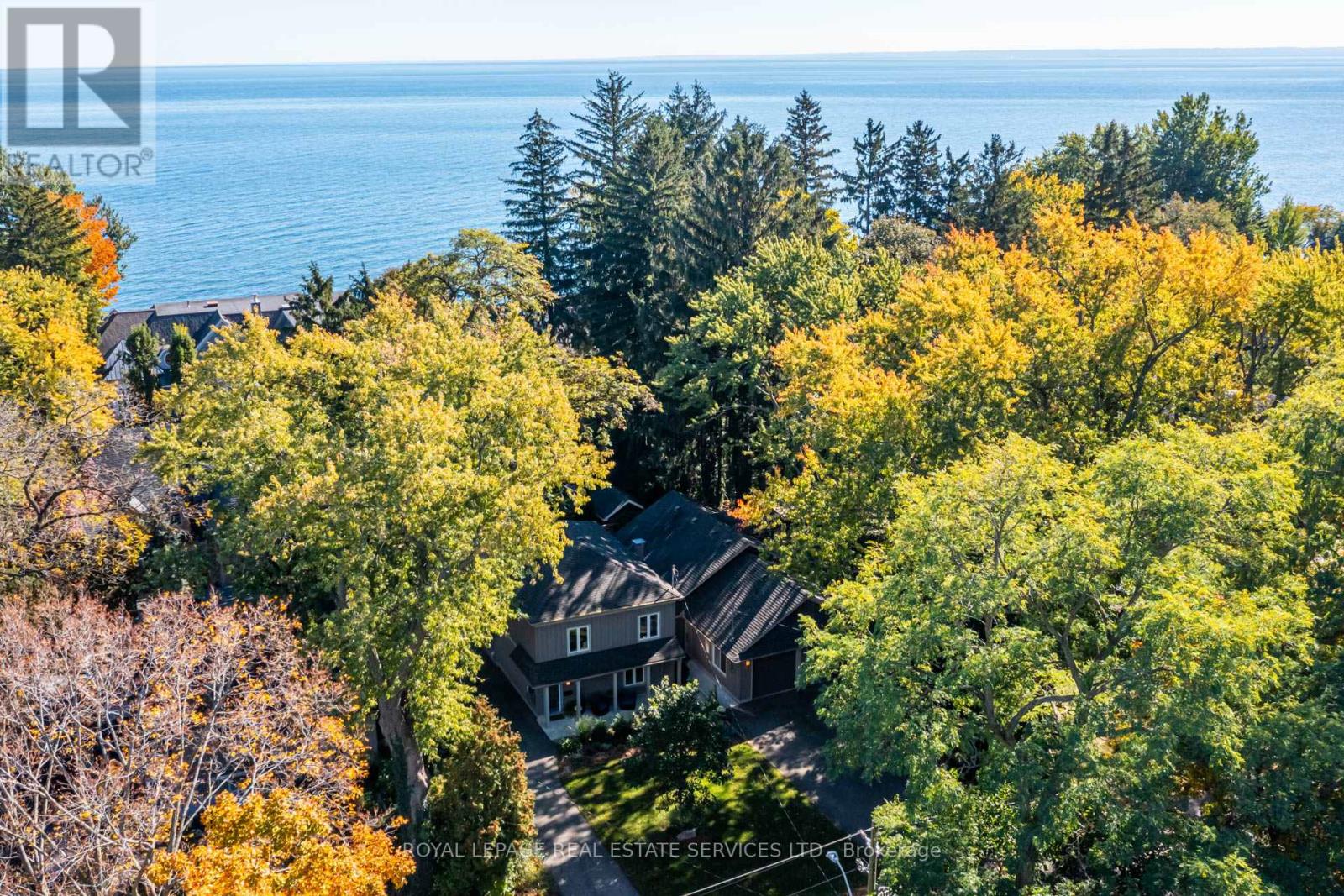 3052 Seneca Drive, Oakville, Ontario  L6L 1A9 - Photo 4 - W14108908