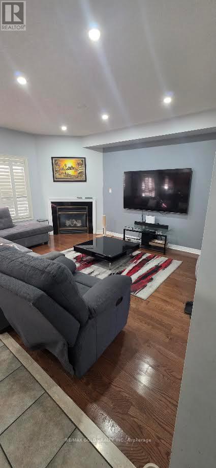 1202 Costigen Road, Milton, Ontario  L9T 6N8 - Photo 14 - W14108916