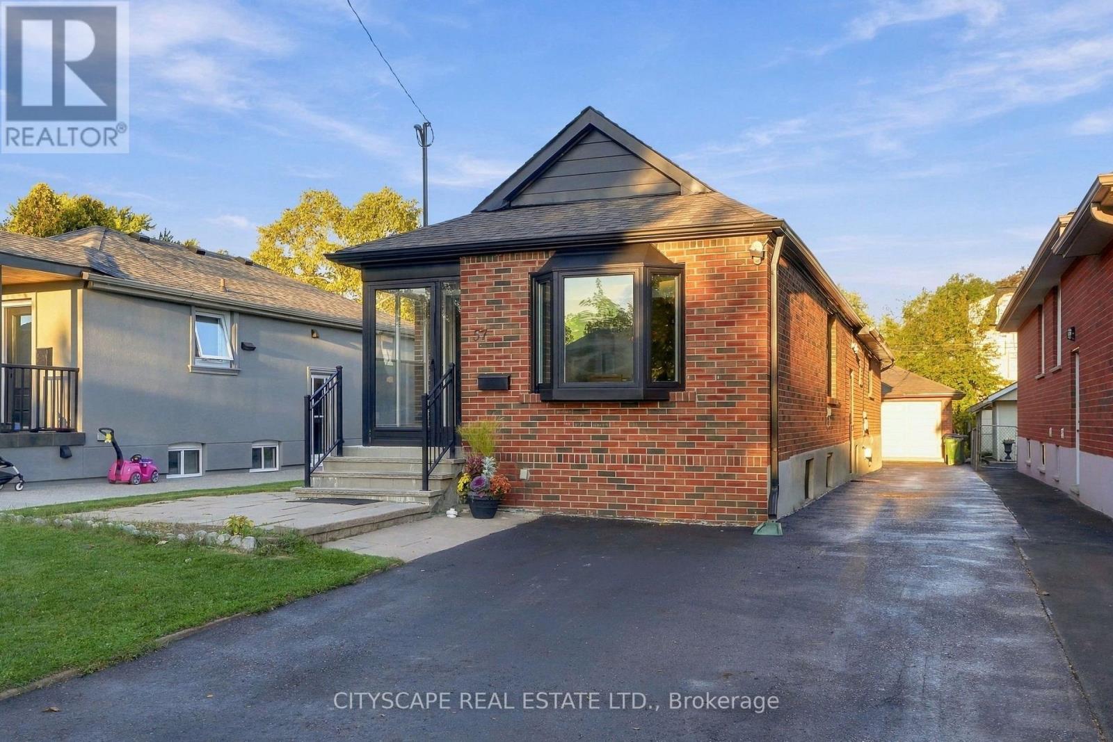 57 O'DONNELL AVENUE, Toronto, Ontario