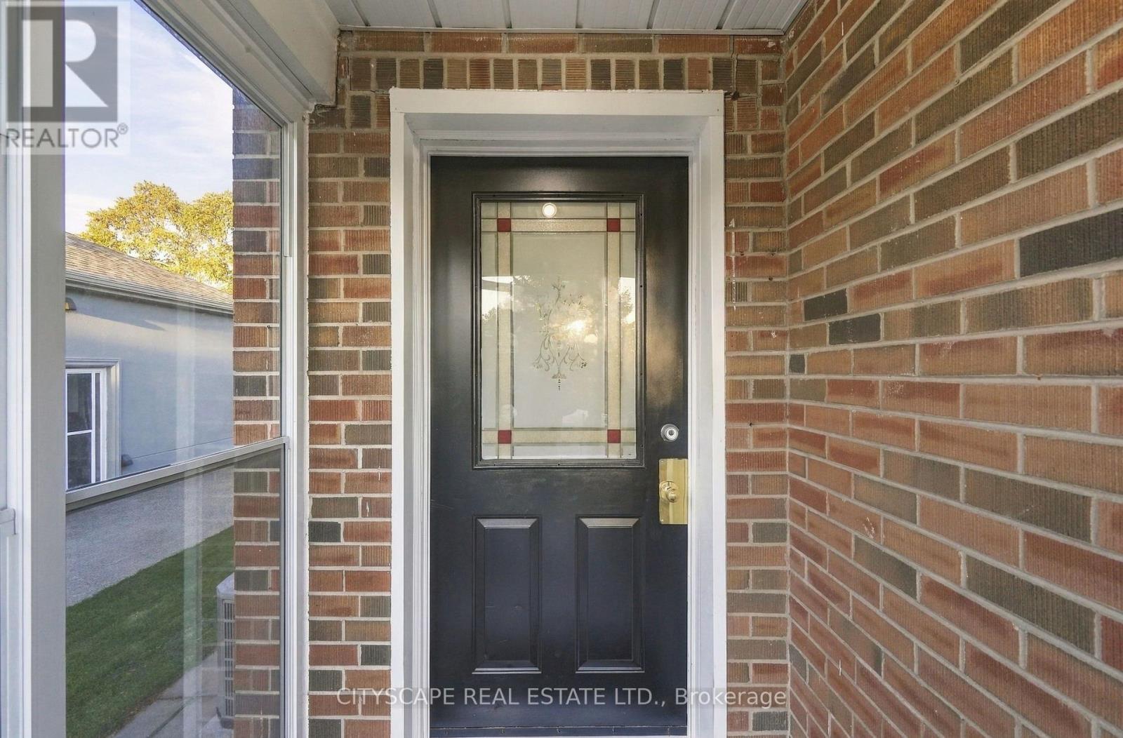 57 O'donnell Avenue, Toronto, Ontario  M8Z 3Y1 - Photo 5 - W14108958