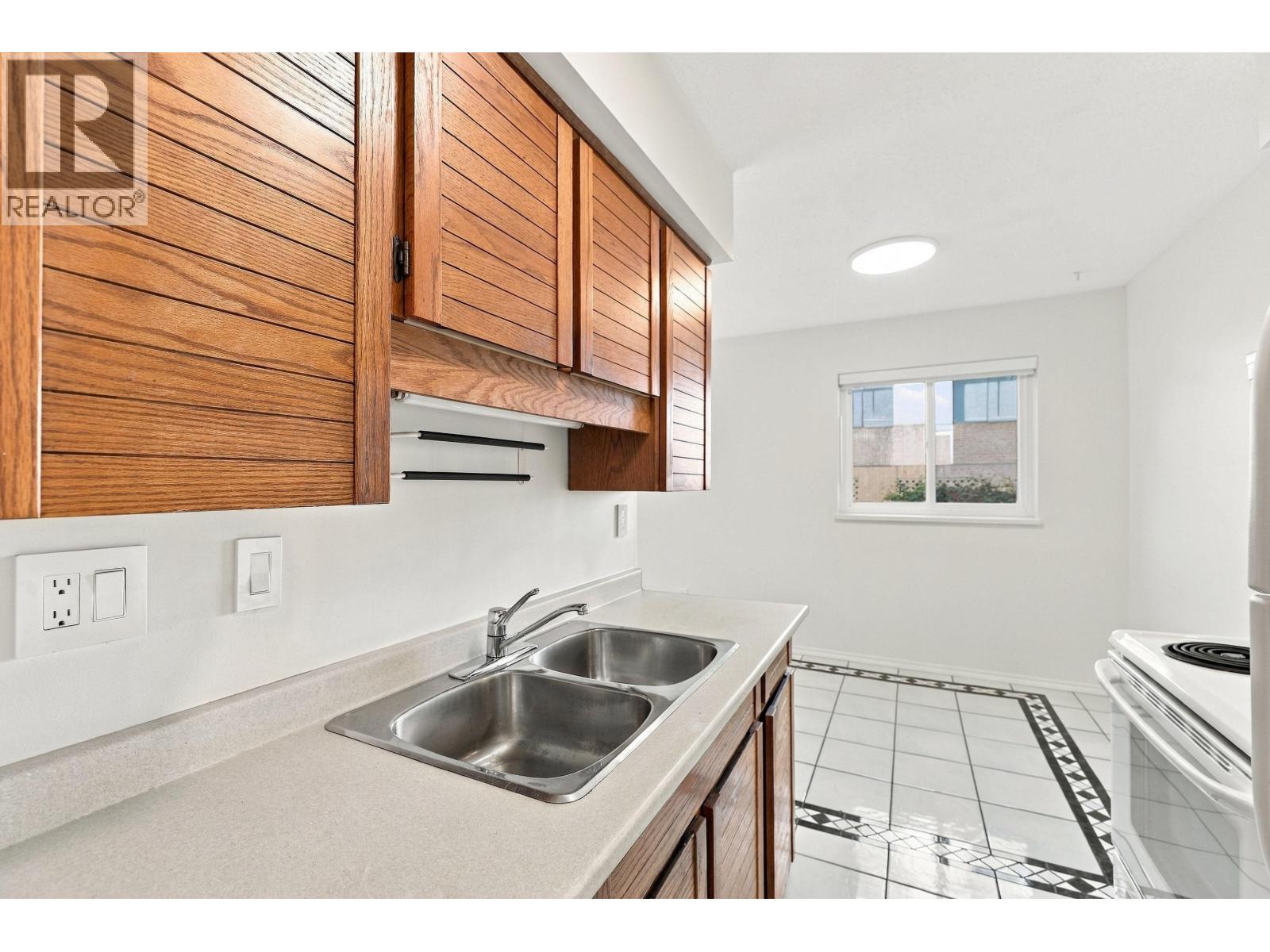 206 335 Cedar Street, New Westminster, British Columbia  V3L 3N9 - Photo 19 - R3177190