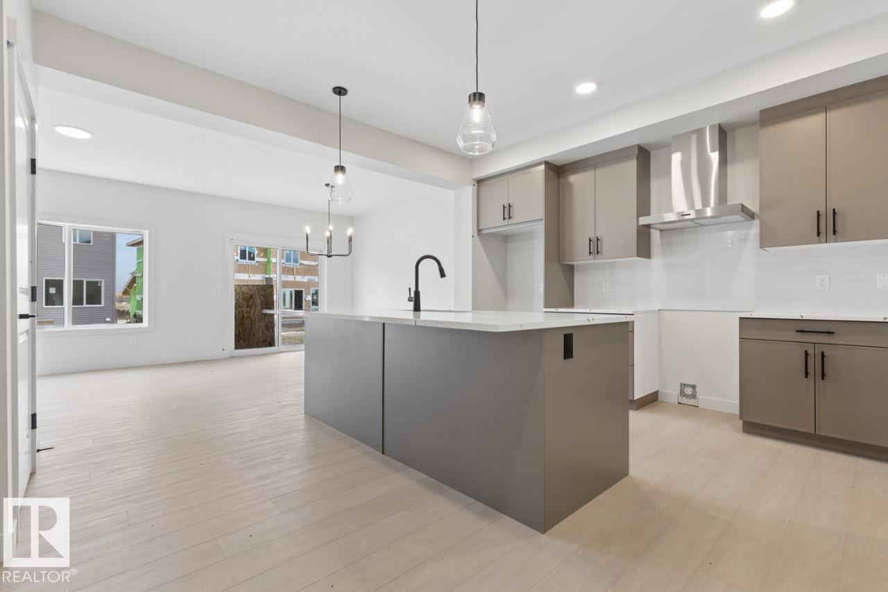 1839 188 ST NW