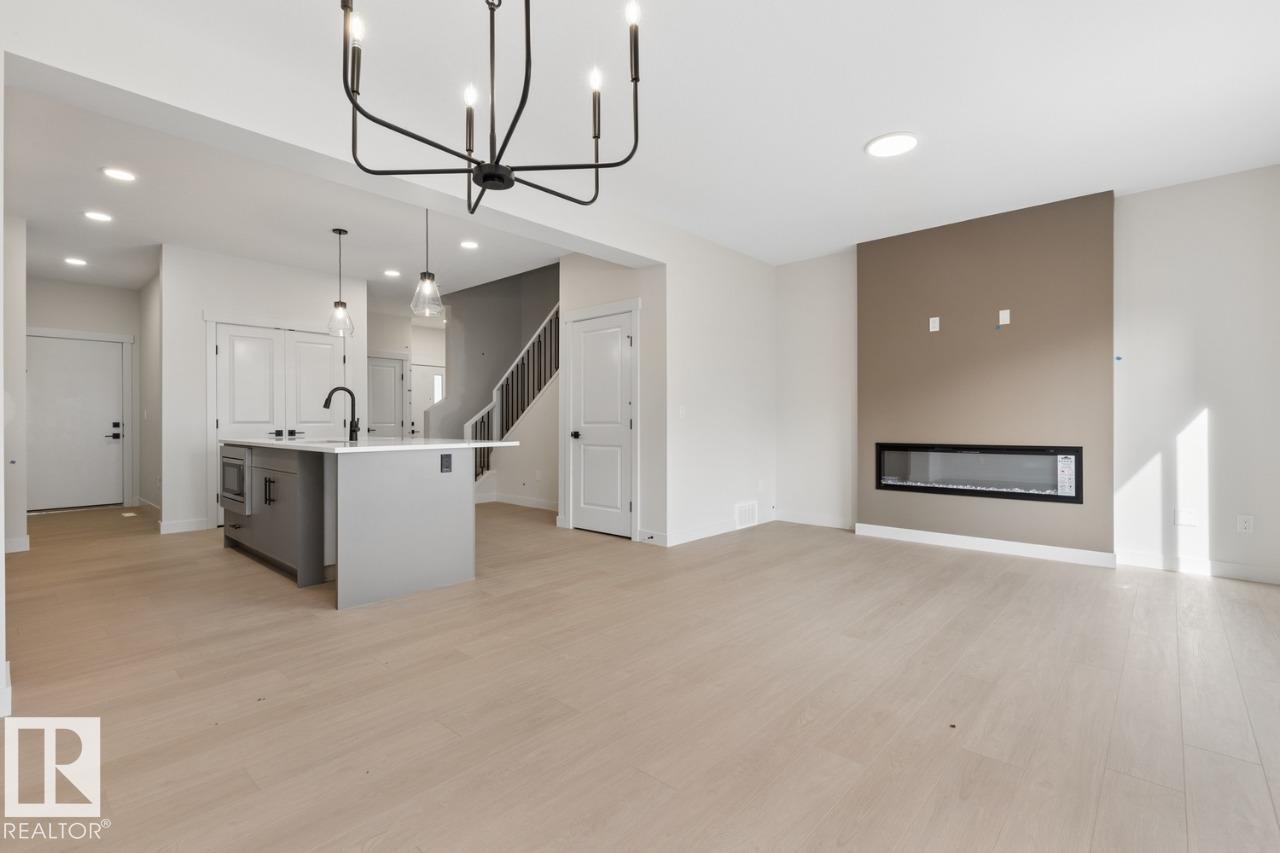 1839 188 ST NW