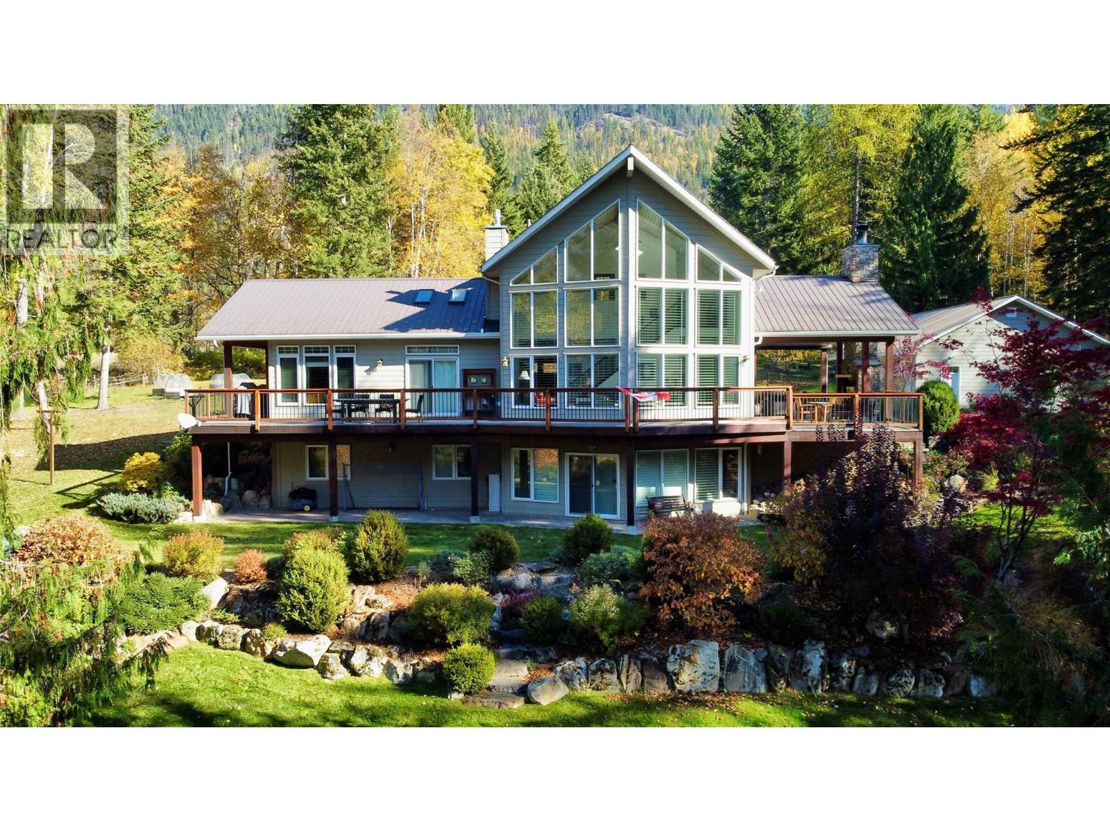 4962 Highway 6 Highway, Burton, British Columbia  V0G 1R0 - Photo 3 - 10403974