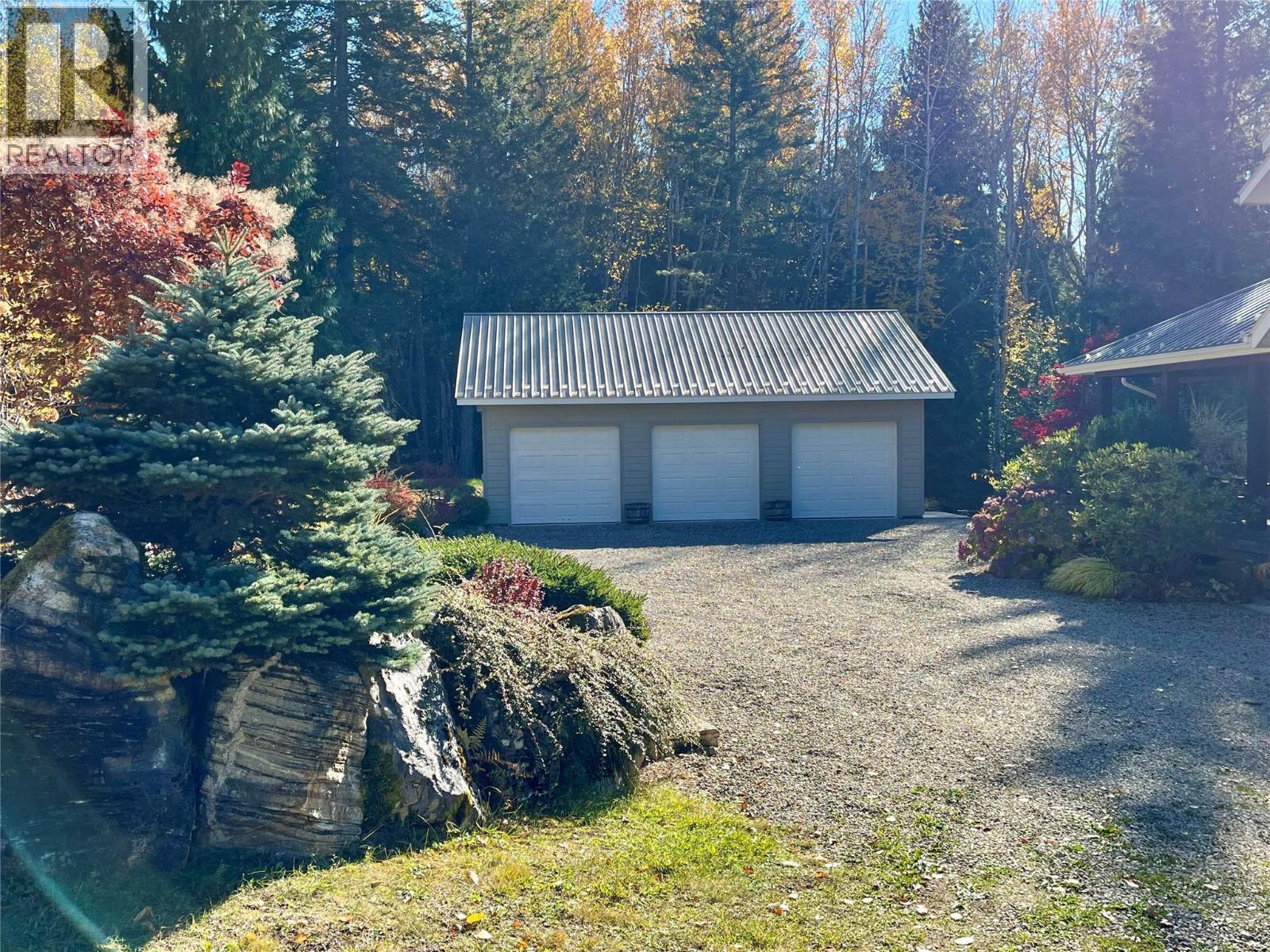 4962 Highway 6 Highway, Burton, British Columbia  V0G 1R0 - Photo 32 - 10403974