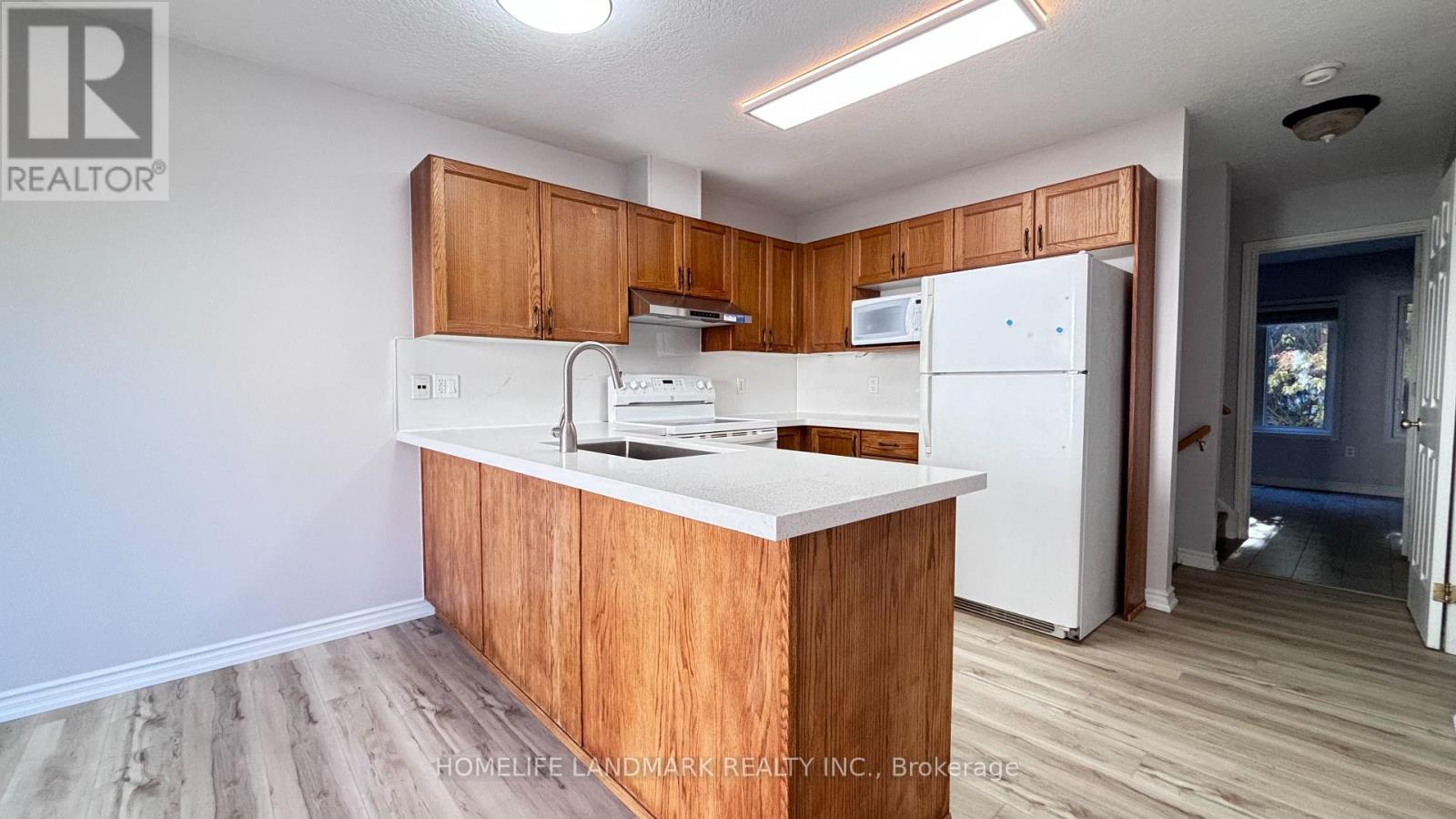 J54 - 619 Wild Ginger Avenue, Waterloo, Ontario  N2V 2X1 - Photo 5 - X14108906