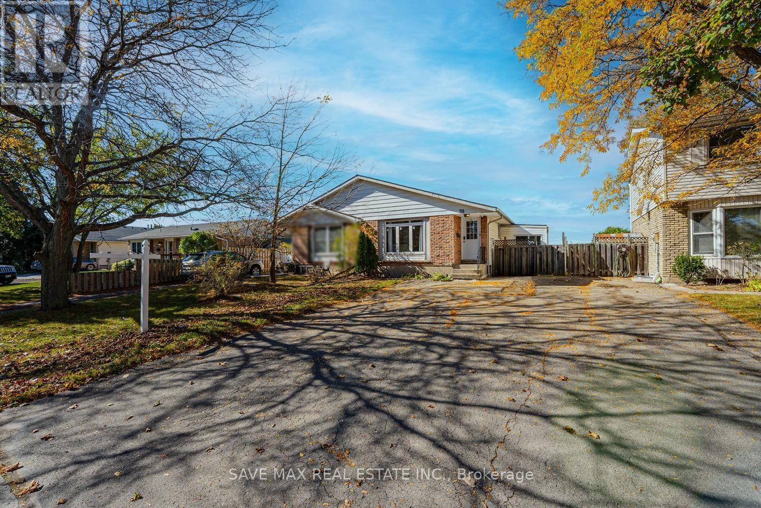 38 Manley Crescent, Thorold, Ontario  L2V 4K3 - Photo 4 - X14108924