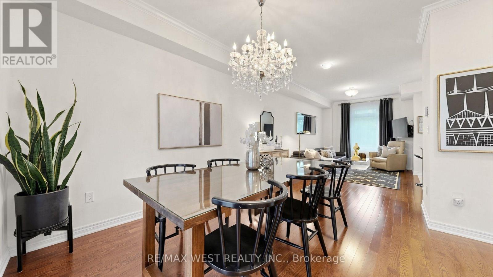 112 Lake Avenue, Richmond Hill, Ontario  L4E 3G6 - Photo 8 - N13877164