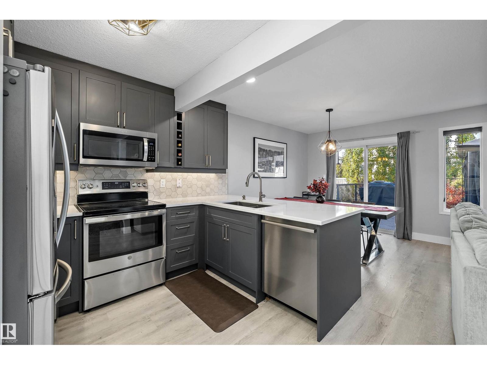 13984 137 ST NW