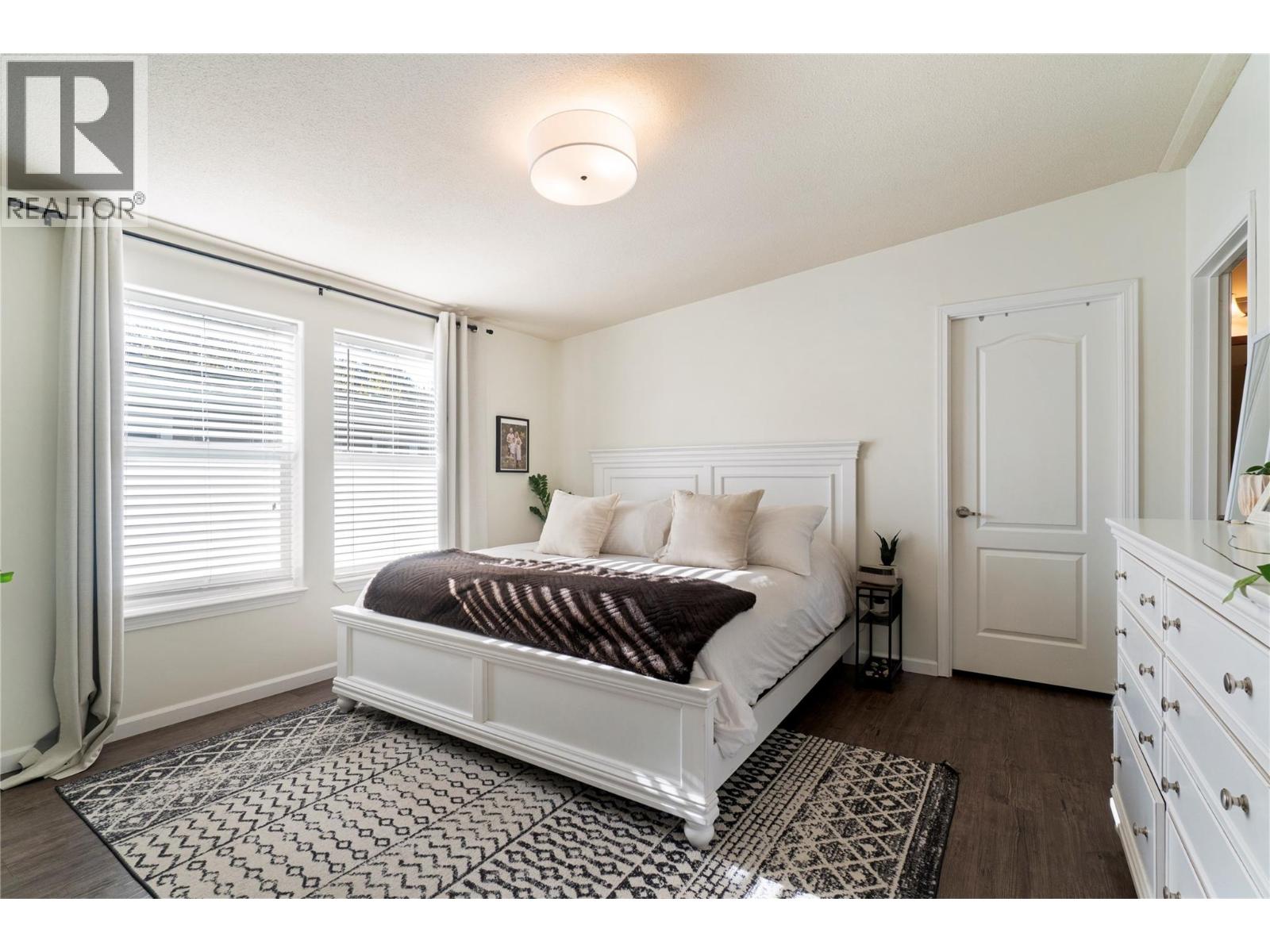 4811 10A Avenue NE Unit# 16