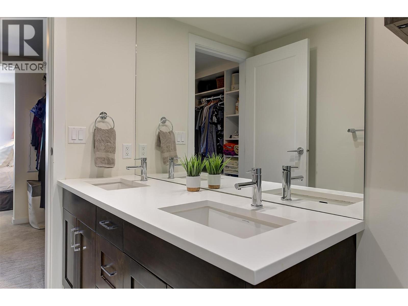 485 Groves Avenue Unit# 401