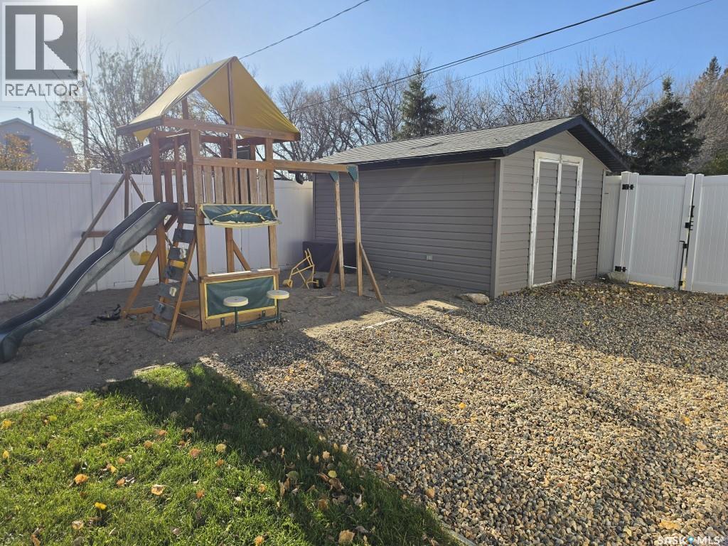 107 2nd Street Ne, Watson, Saskatchewan  S0K 4V0 - Photo 4 - SK051756