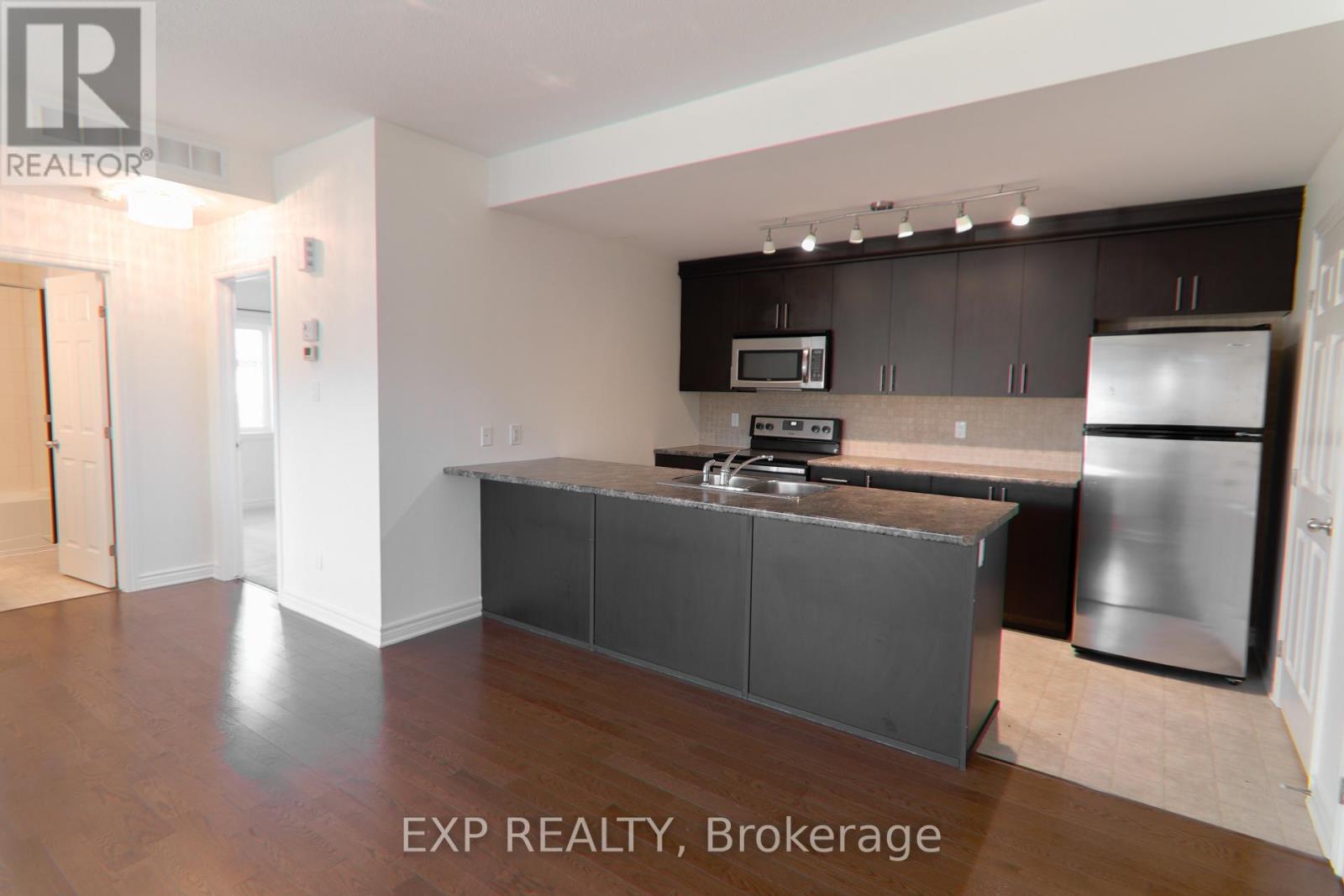 C - 137 Harthill Way, Ottawa, Ontario  K2J 5V1 - Photo 2 - X14109016