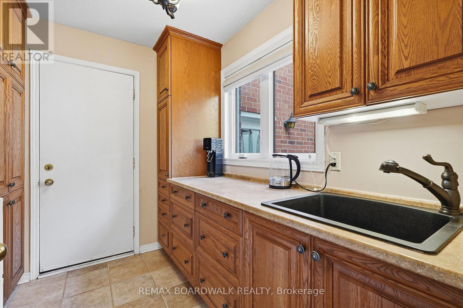 19 Cullen Court, Ottawa, Ontario  K2G 4Z2 - Photo 12 - X14109050