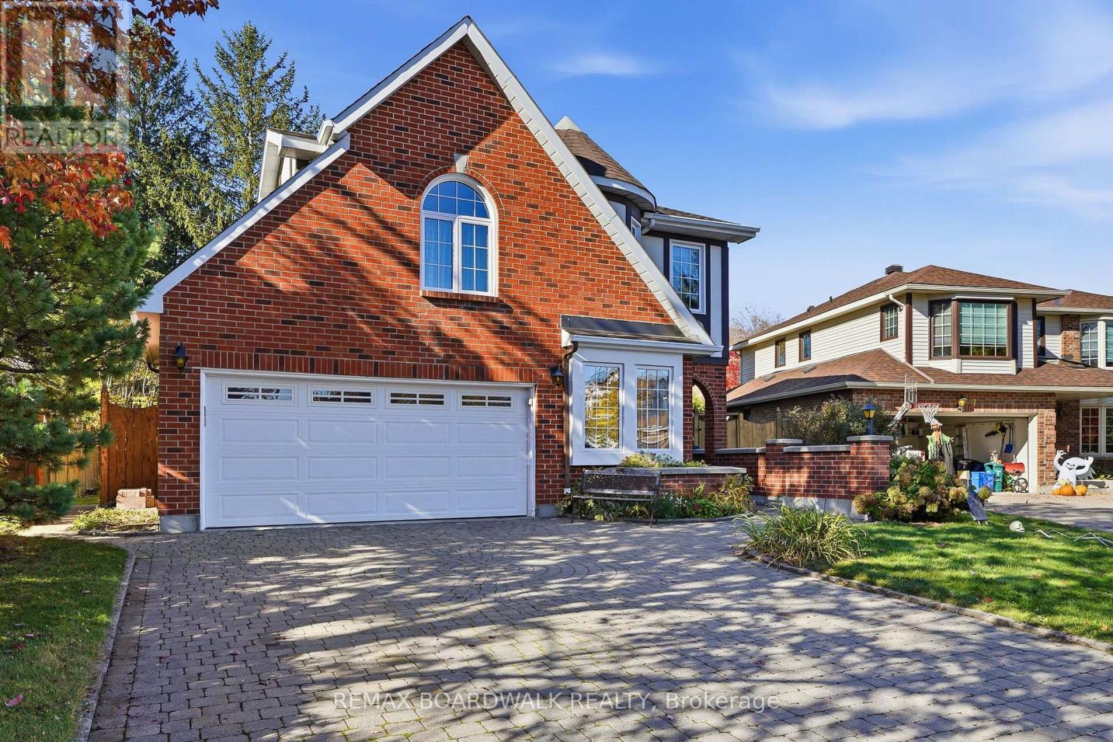 19 Cullen Court, Ottawa, Ontario  K2G 4Z2 - Photo 2 - X14109050