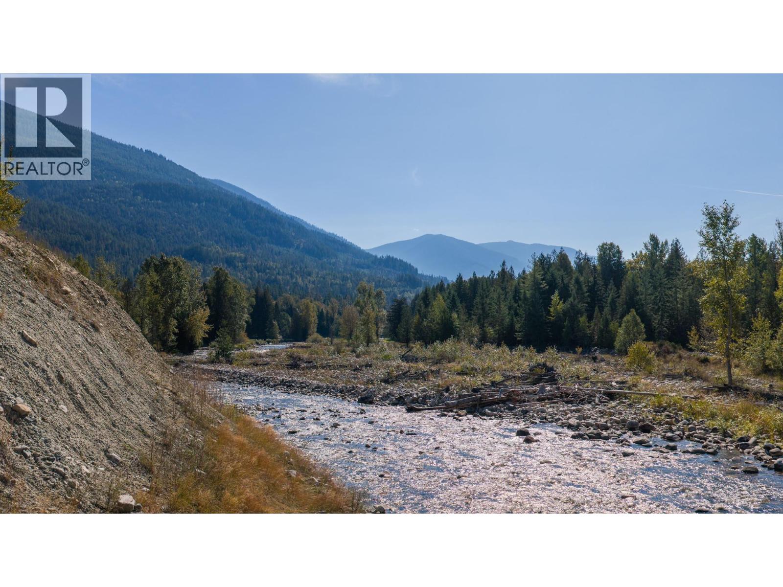 16078 Highway 3a, Crawford Bay, British Columbia  V0B 1E0 - Photo 8 - 10401706