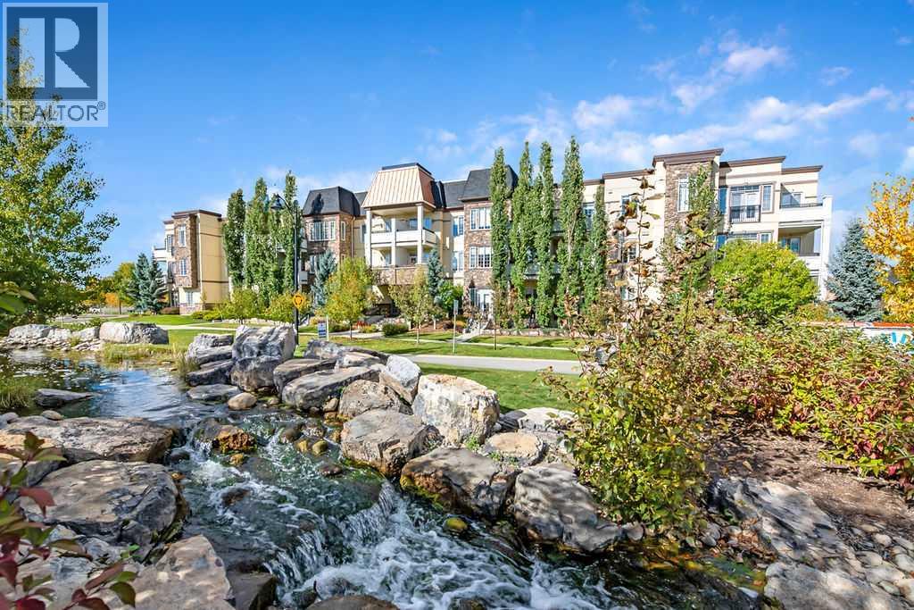 204, 39 Quarry Gate SE, Calgary, Alberta