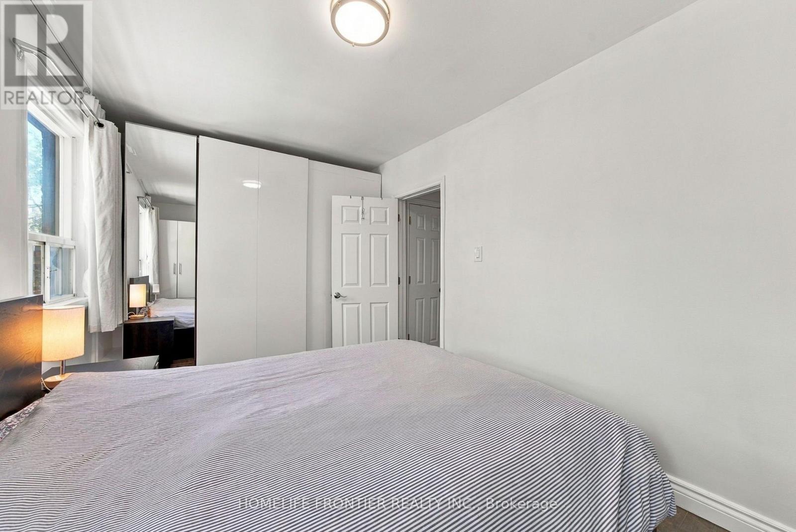Upper - 122 Manning Avenue, Toronto, Ontario  M6J 2K5 - Photo 25 - C14109000