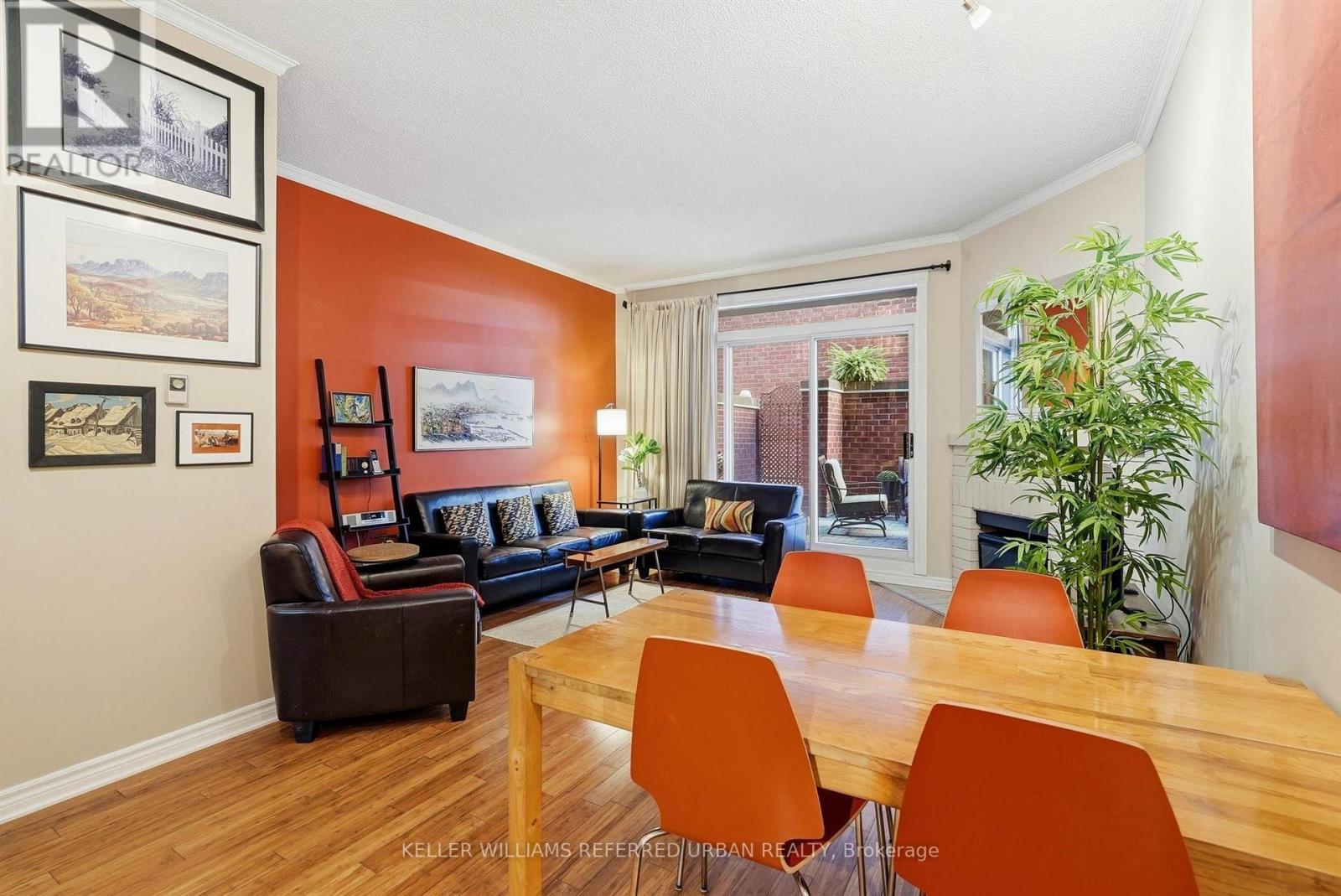 58 St Nicholas Street, Toronto, Ontario  M4Y 1W7 - Photo 11 - C14109036