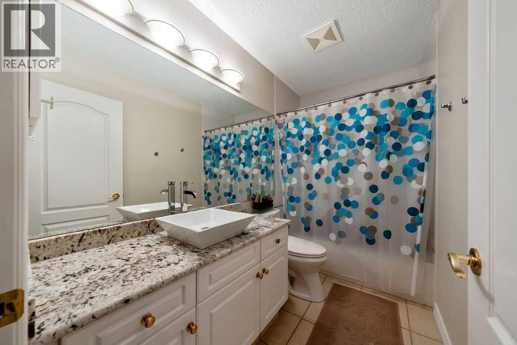 7 Springbank View SW, Calgary, Alberta  T3H 4J5 - Photo 19 - A2353152