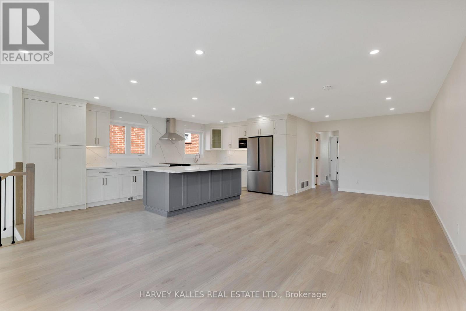 23 Cog Hill Drive, Vaughan (Glen Shields), Ontario  L4K 1M6 - Photo 9 - N14109100