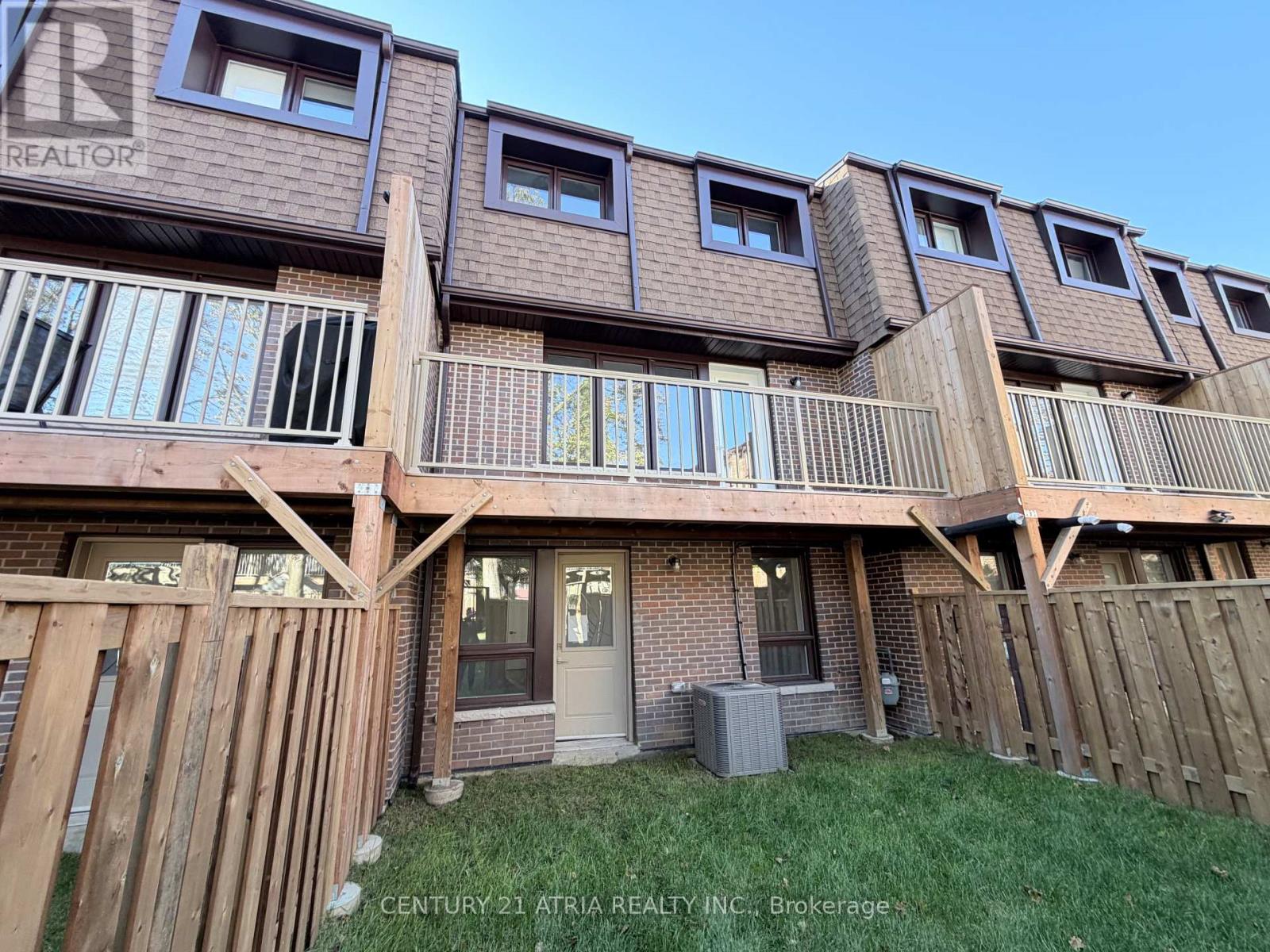 Unit 5 - 11 Plaisance Road, Richmond Hill, Ontario  L4C 5H1 - Photo 2 - N13872516