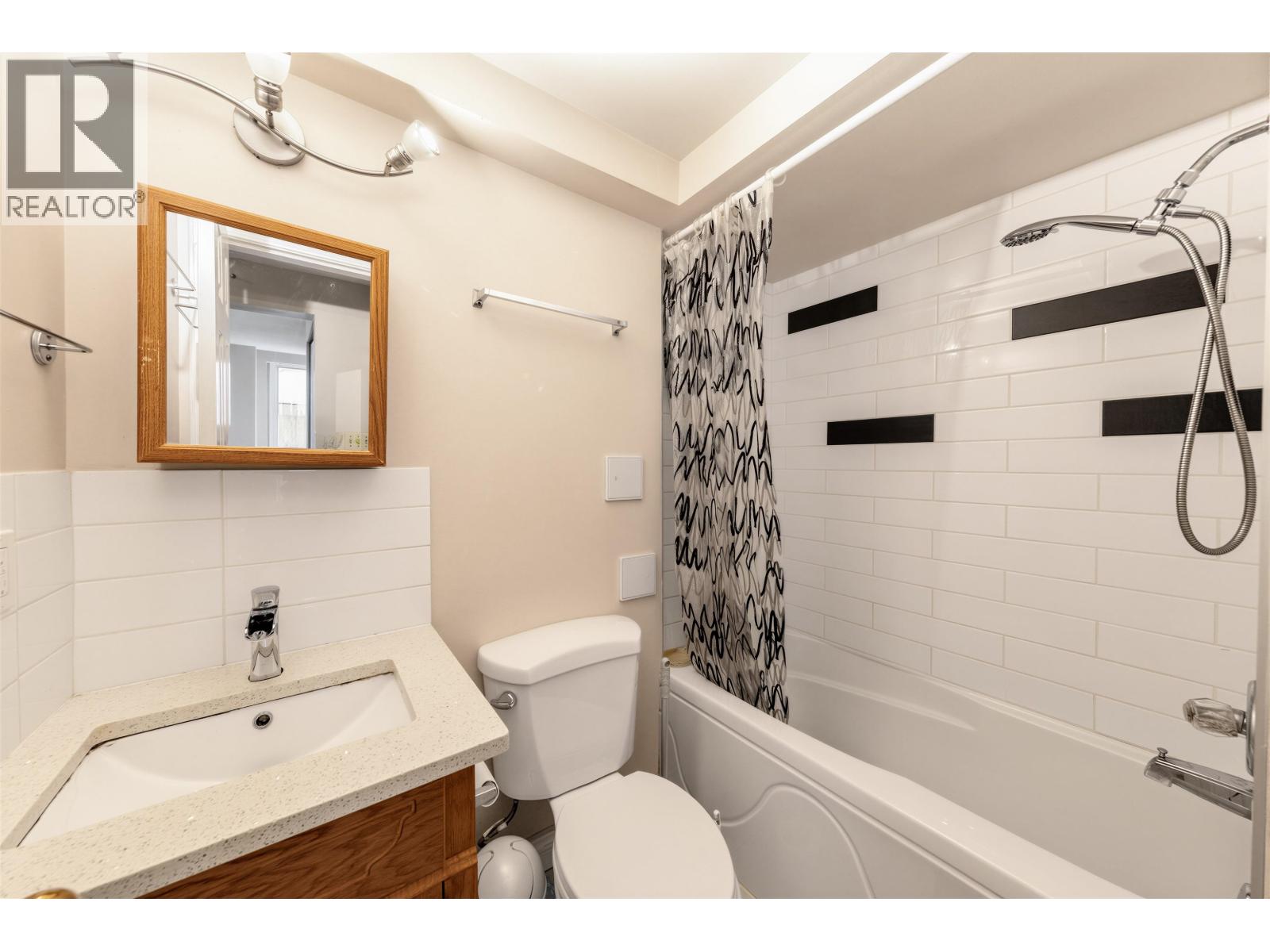 2553 E 22nd Avenue, Vancouver, British Columbia  V5M 2X4 - Photo 17 - R3177211