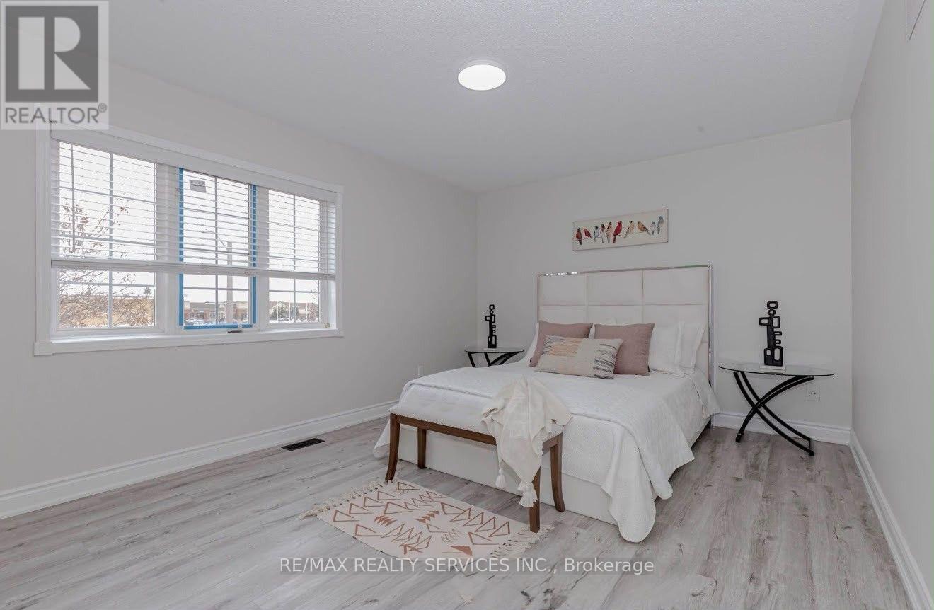 86 Heartleaf Crescent, Brampton, Ontario  L7A 2B9 - Photo 16 - W14107080