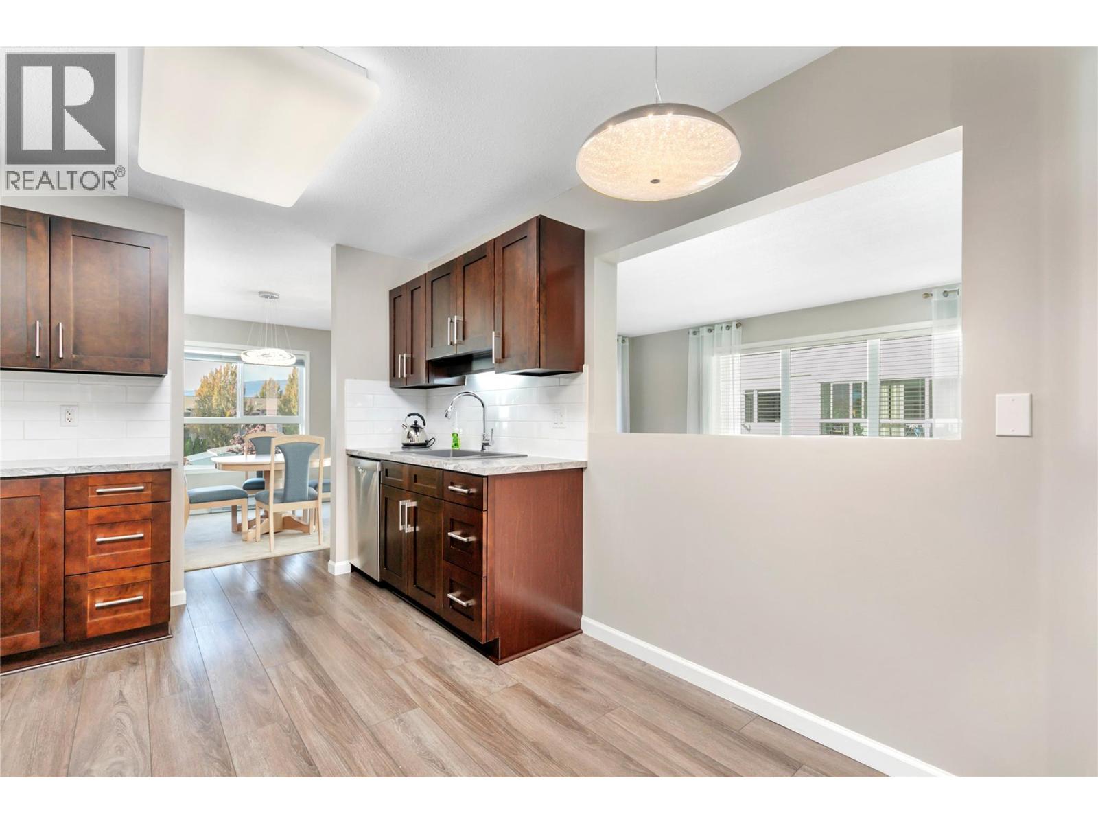 1329 Klo Road Unit# 404, Kelowna, British Columbia  V1W 3N9 - Photo 5 - 10403261