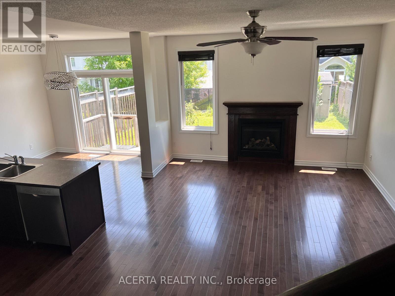 420 Abbeydale Circle, Ottawa, Ontario  K2K 0E8 - Photo 4 - X14109136