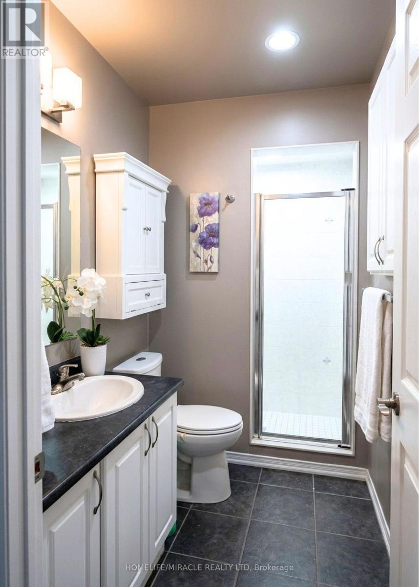 2 Martinworth Lane, Ajax (Central East), Ontario  L1Z 0C1 - Photo 11 - E14109144