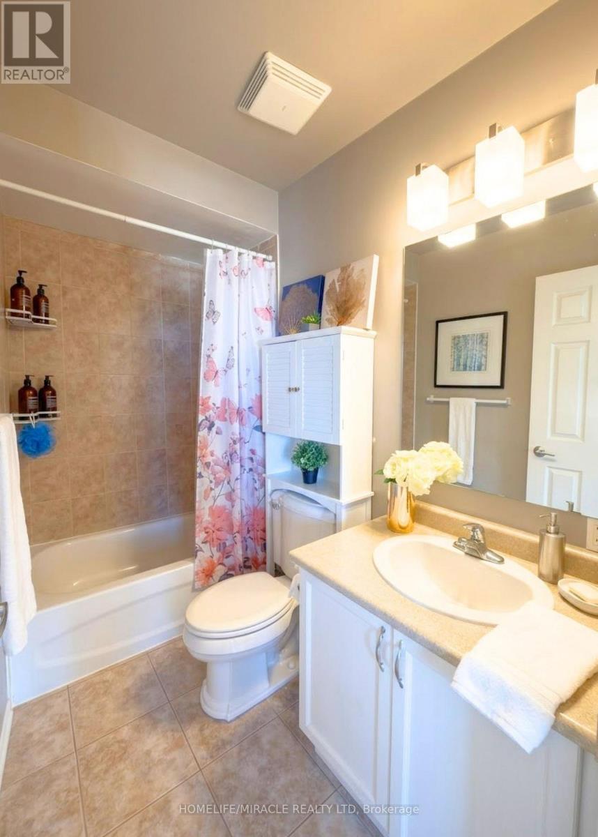 2 Martinworth Lane, Ajax (Central East), Ontario  L1Z 0C1 - Photo 13 - E14109144