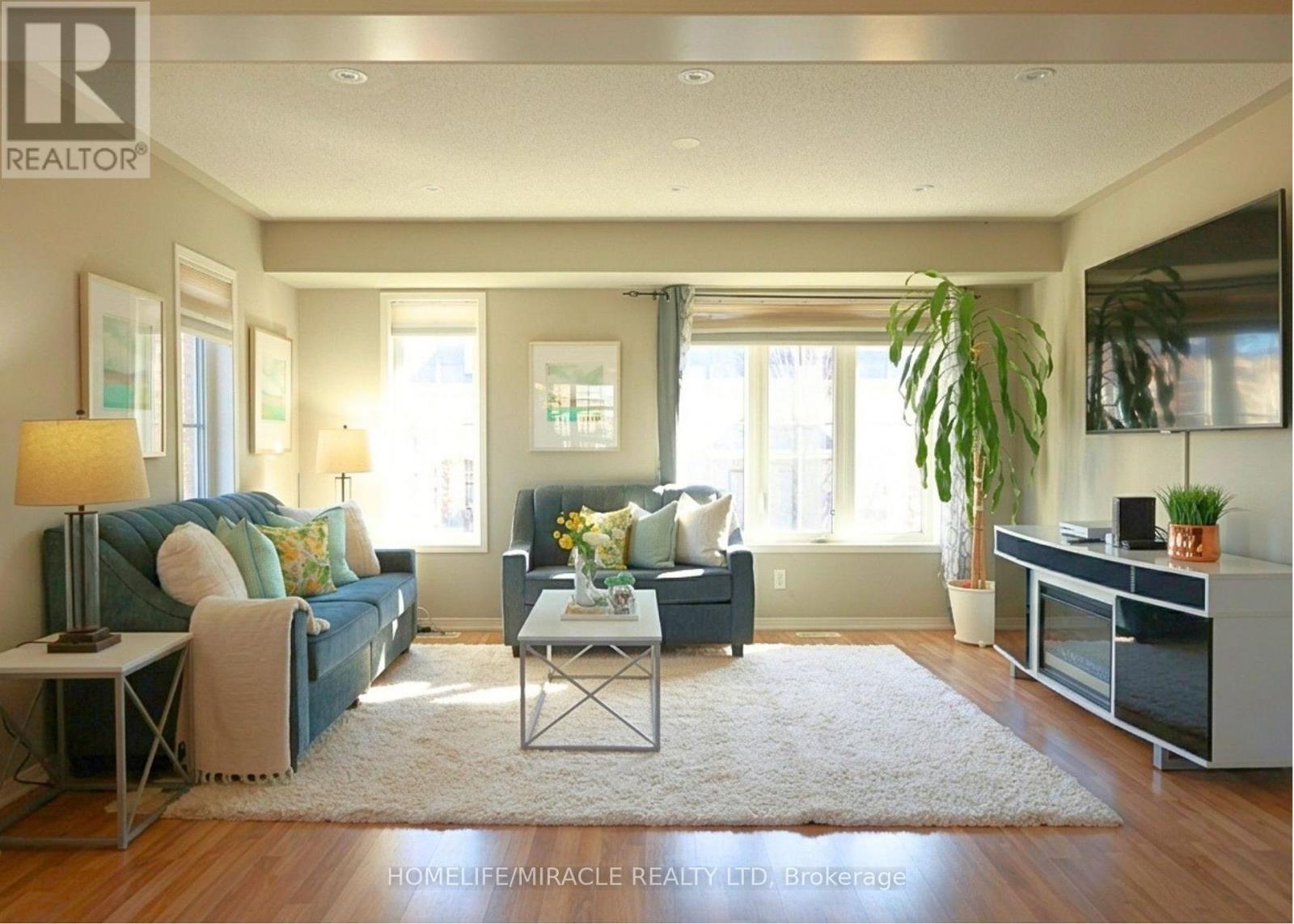 2 Martinworth Lane, Ajax (Central East), Ontario  L1Z 0C1 - Photo 3 - E14109144