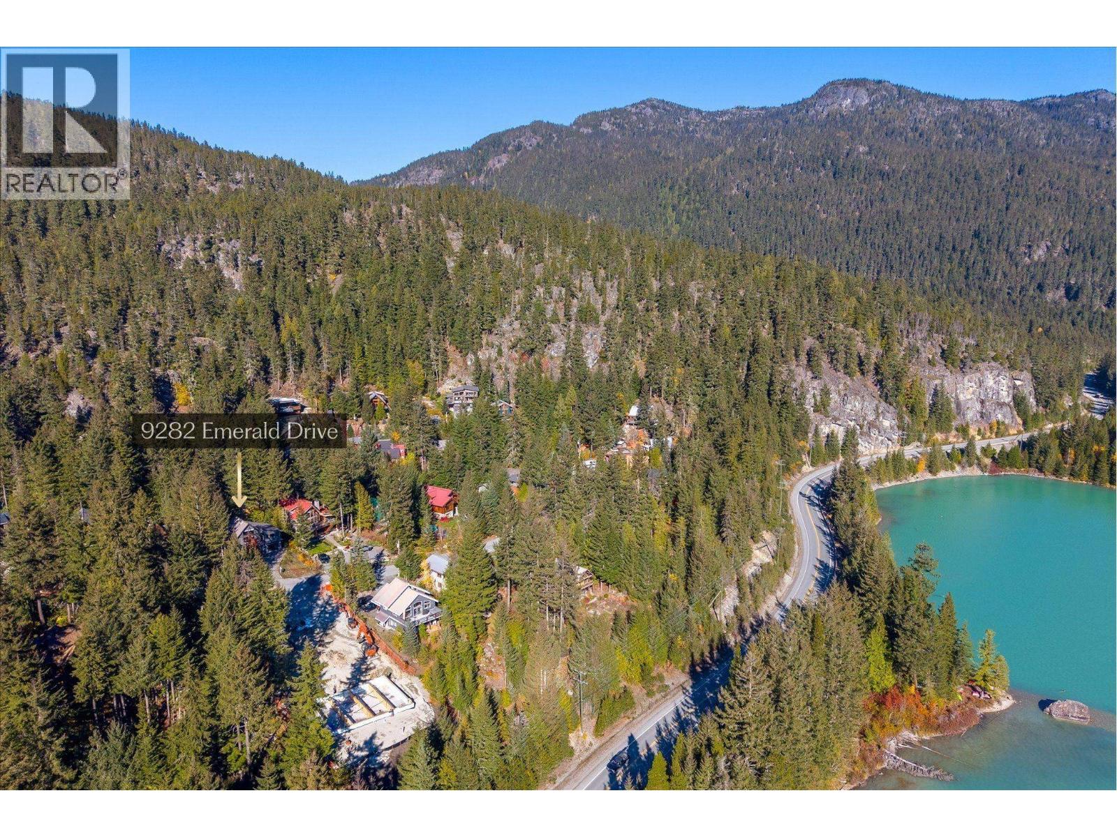 9282 Emerald Drive, Whistler, British Columbia  V8E 0G5 - Photo 32 - R3177932