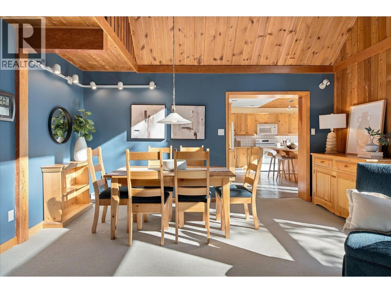 9282 Emerald Drive, Whistler, British Columbia  V8E 0G5 - Photo 7 - R3177932