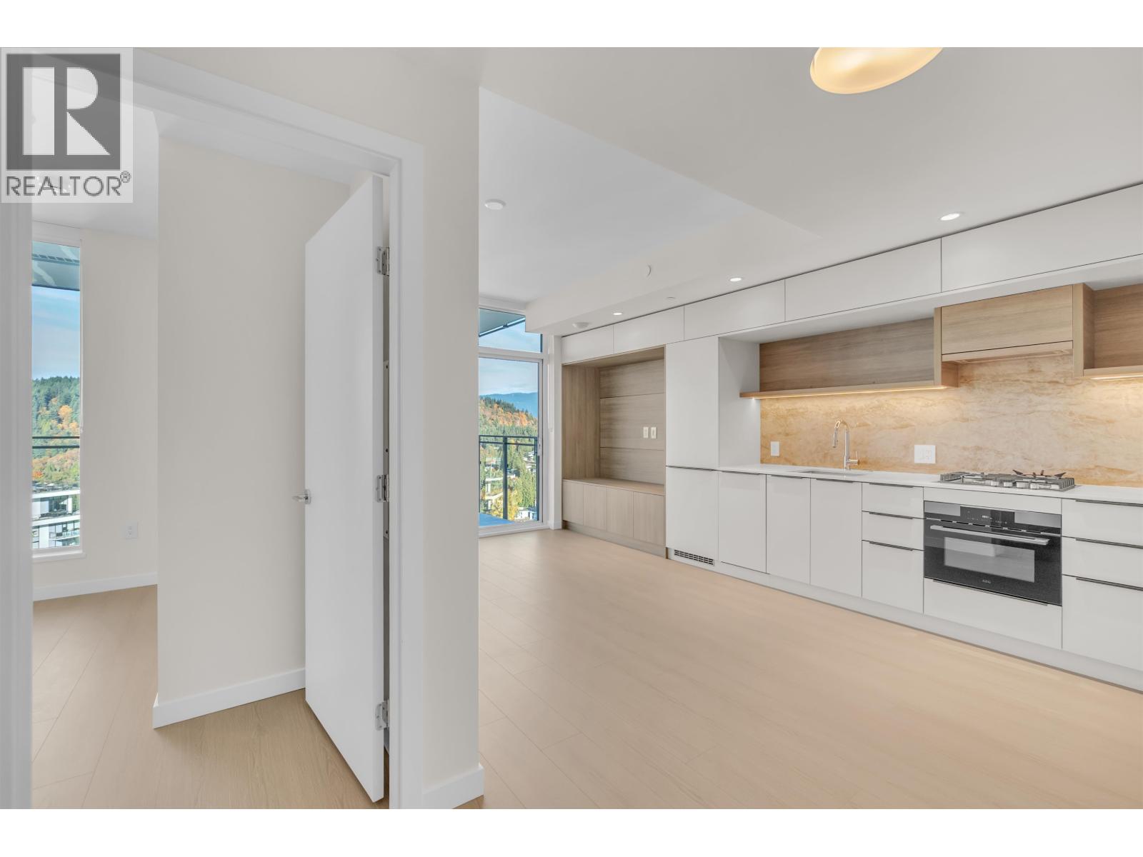 2706 612 Elmwood Street, Coquitlam, British Columbia  V3J 0W1 - Photo 14 - R3177928