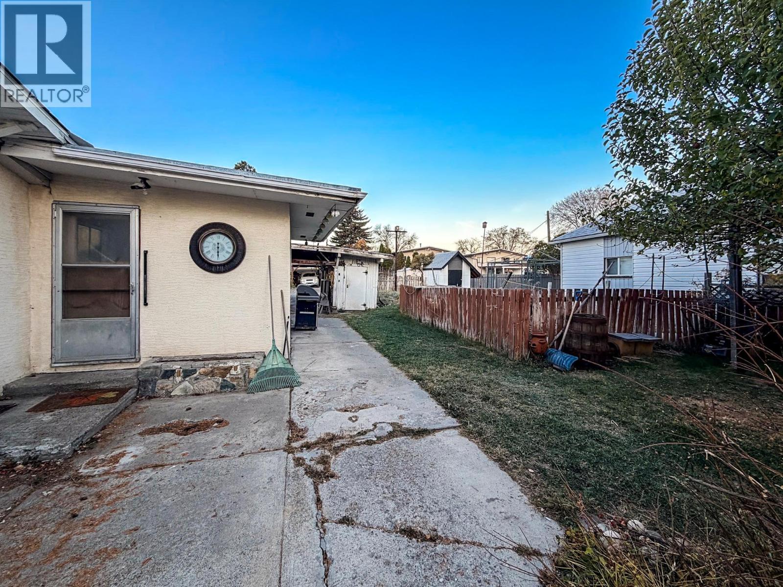 313 5th Avenue, Cranbrook, British Columbia V1C 2G7 - Photo 10 - 10404084